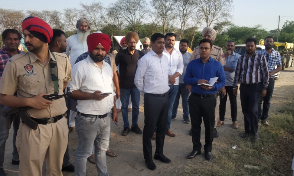 The Deputy Commissioner reviewed the purchase arrangements in the grain markets of the district